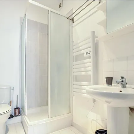 2 Bedrooms Center Frgk アパート カンヌ